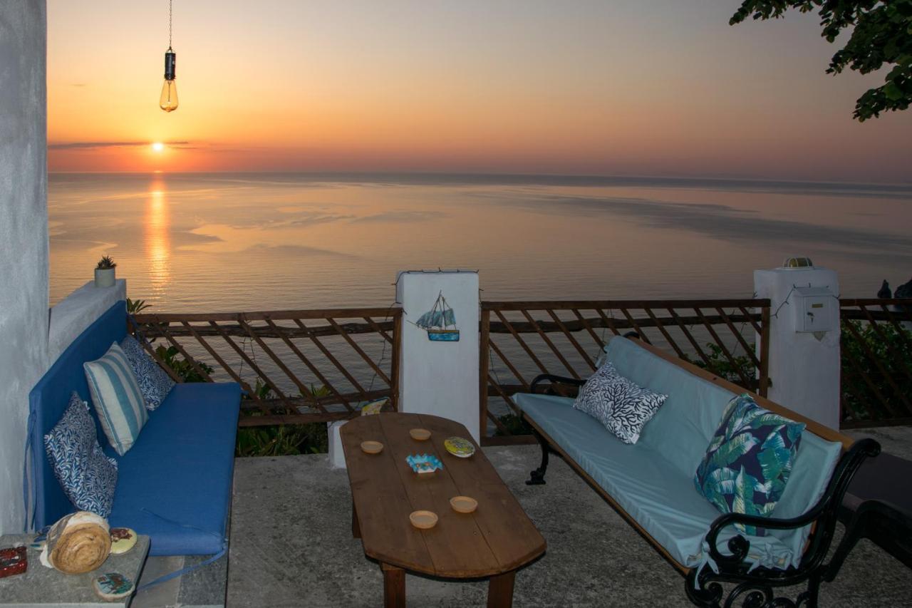 Villa Balcony On The Rocks Agioi Saranta Exterior foto